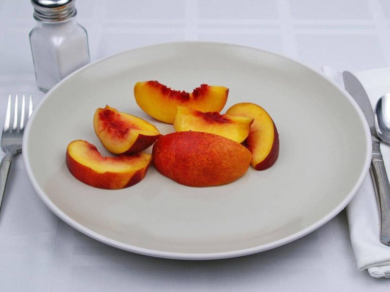 Nectarine Nutrition Facts, Calories and Benefits with Skin